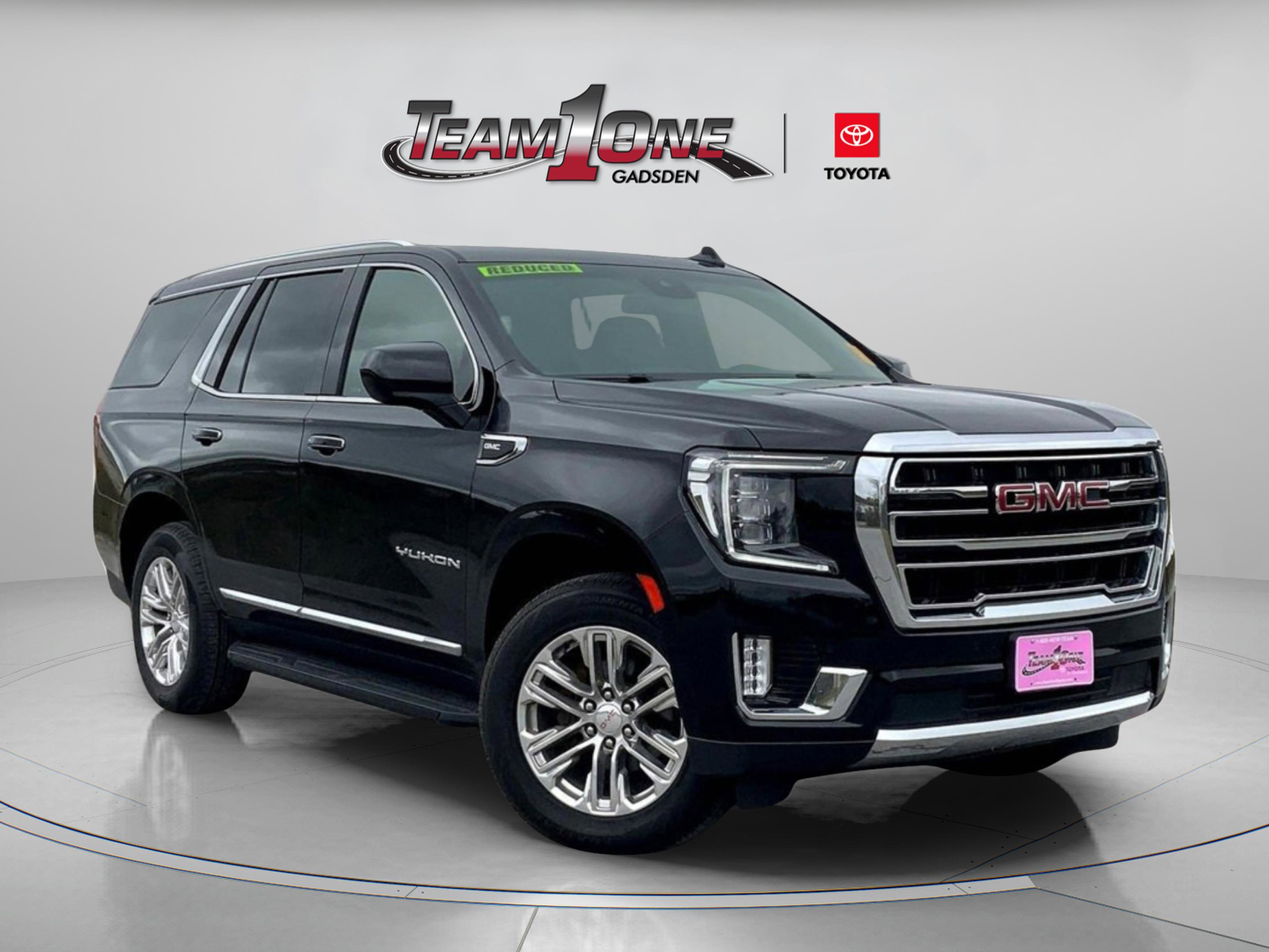 2023 GMC Yukon SLT's photo