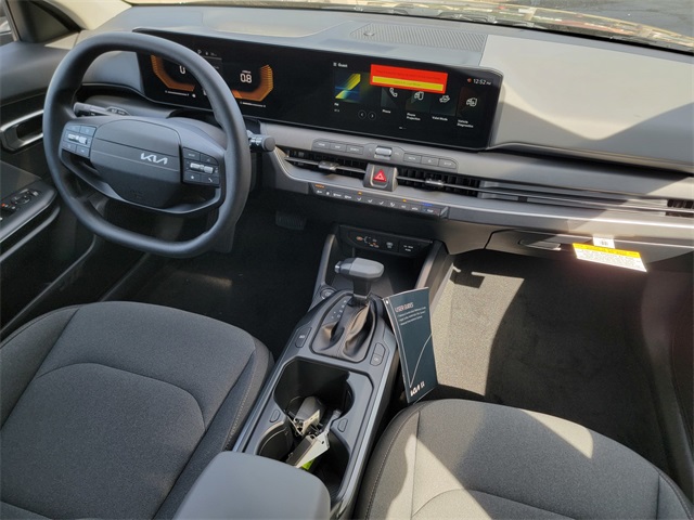 2025 Kia K4 LX photo 29