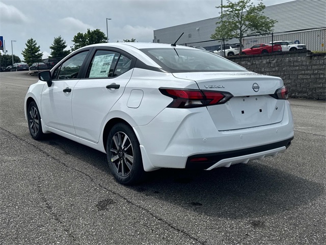 2025 Nissan Versa 1.6 S photo 6