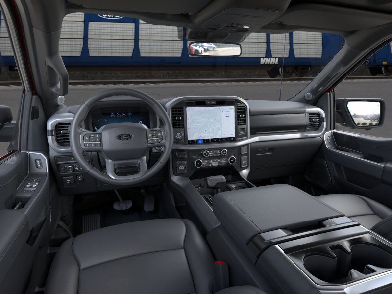 2025 Ford F-150 XLT photo 6
