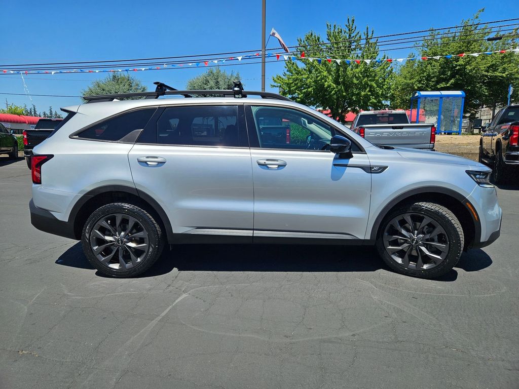 2022 Kia Sorento X-Line SX Prestige photo 5