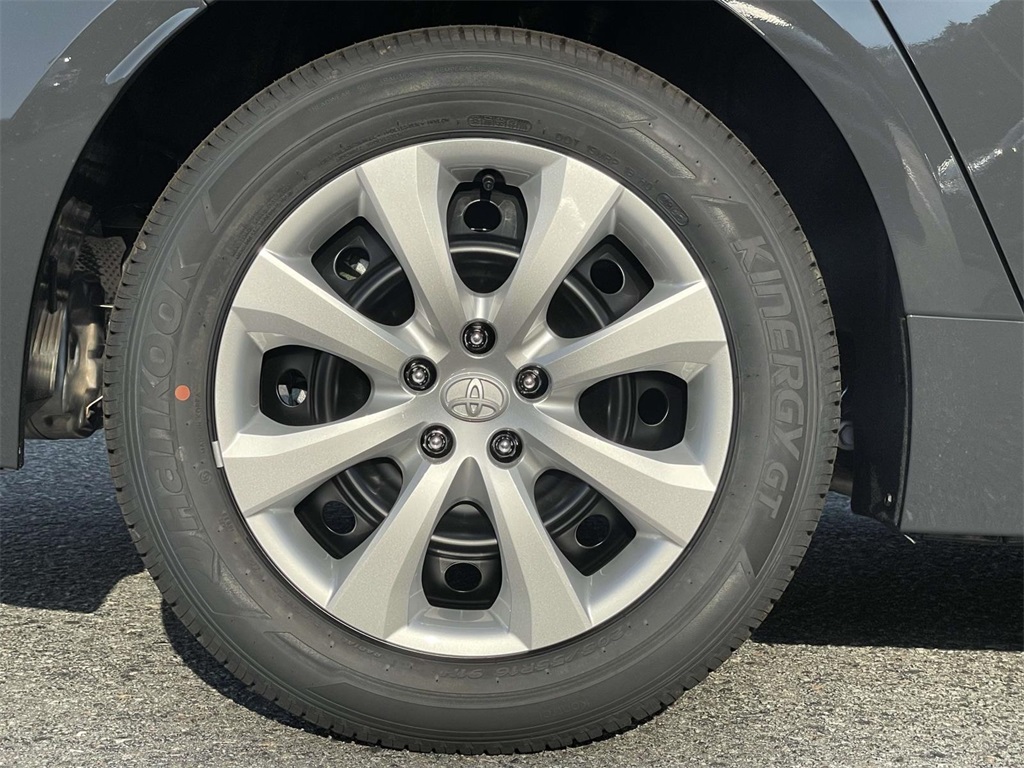 2026 Toyota Corolla LE photo 3
