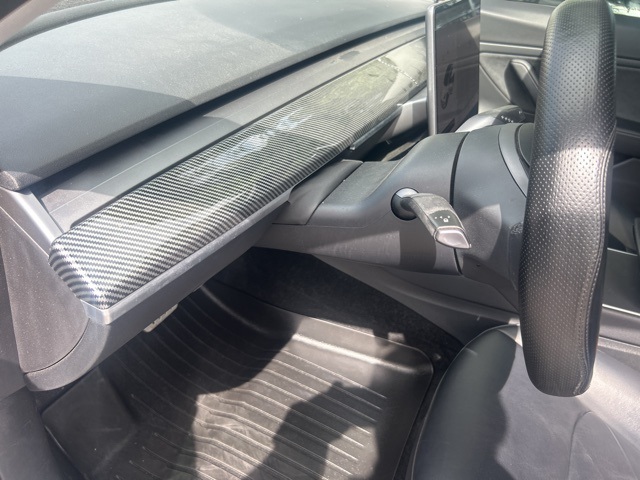 2020 Tesla Model 3 Performance photo 16
