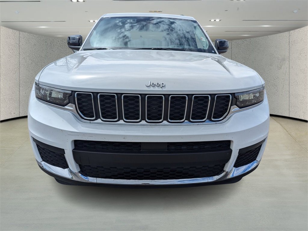 2023 Jeep Grand Cherokee Laredo photo 7