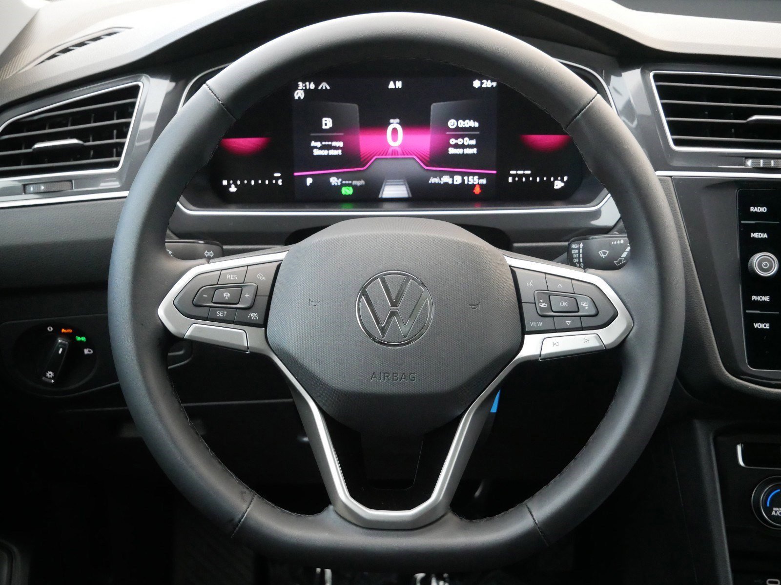 2024 Volkswagen Tiguan Wolfsburg Edition photo 7