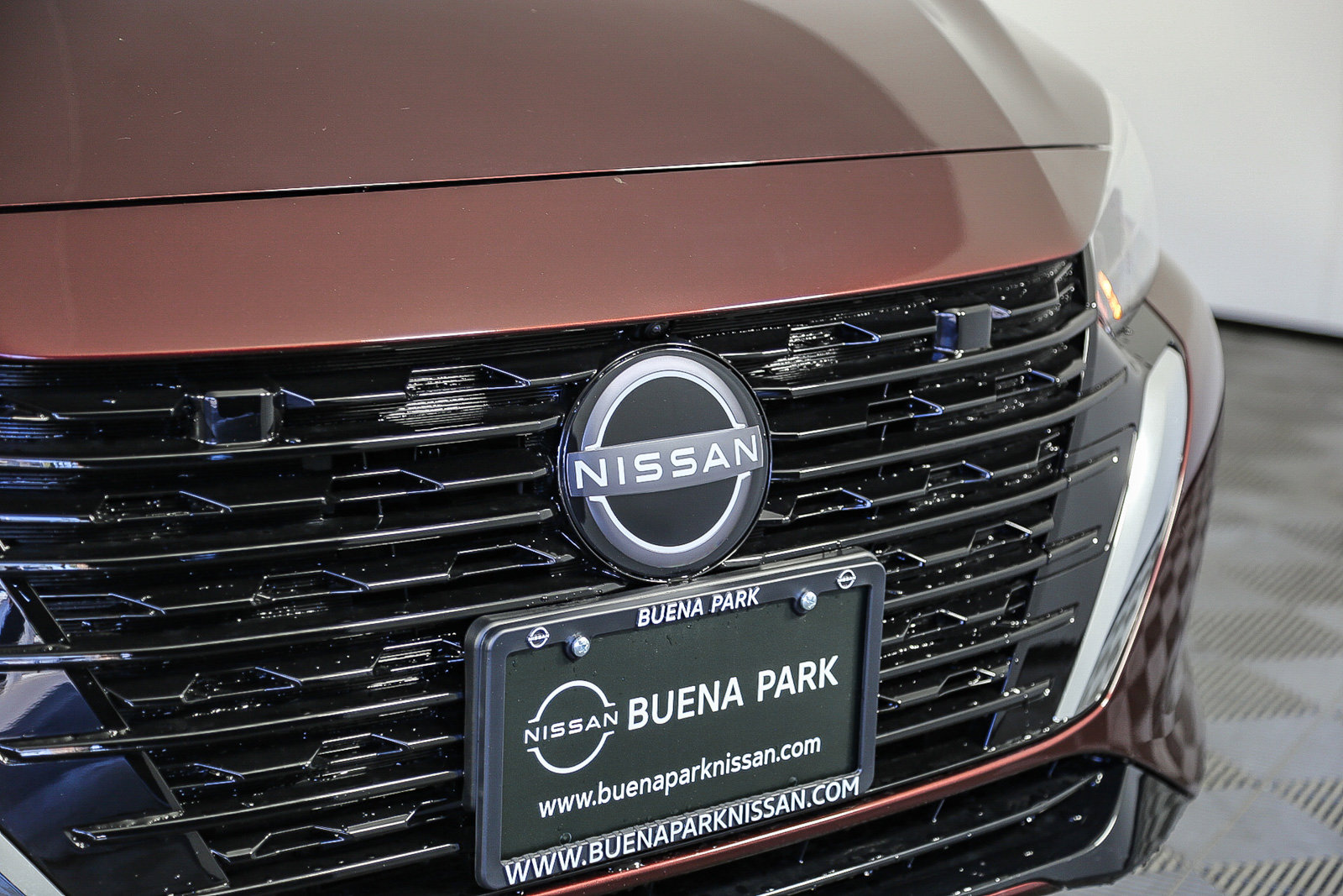 2025 Nissan Sentra SV photo 3