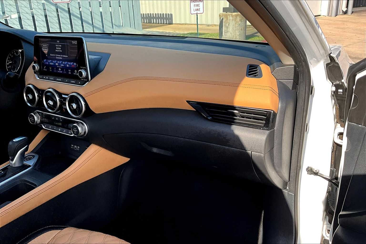 2022 Nissan Sentra SV photo 16