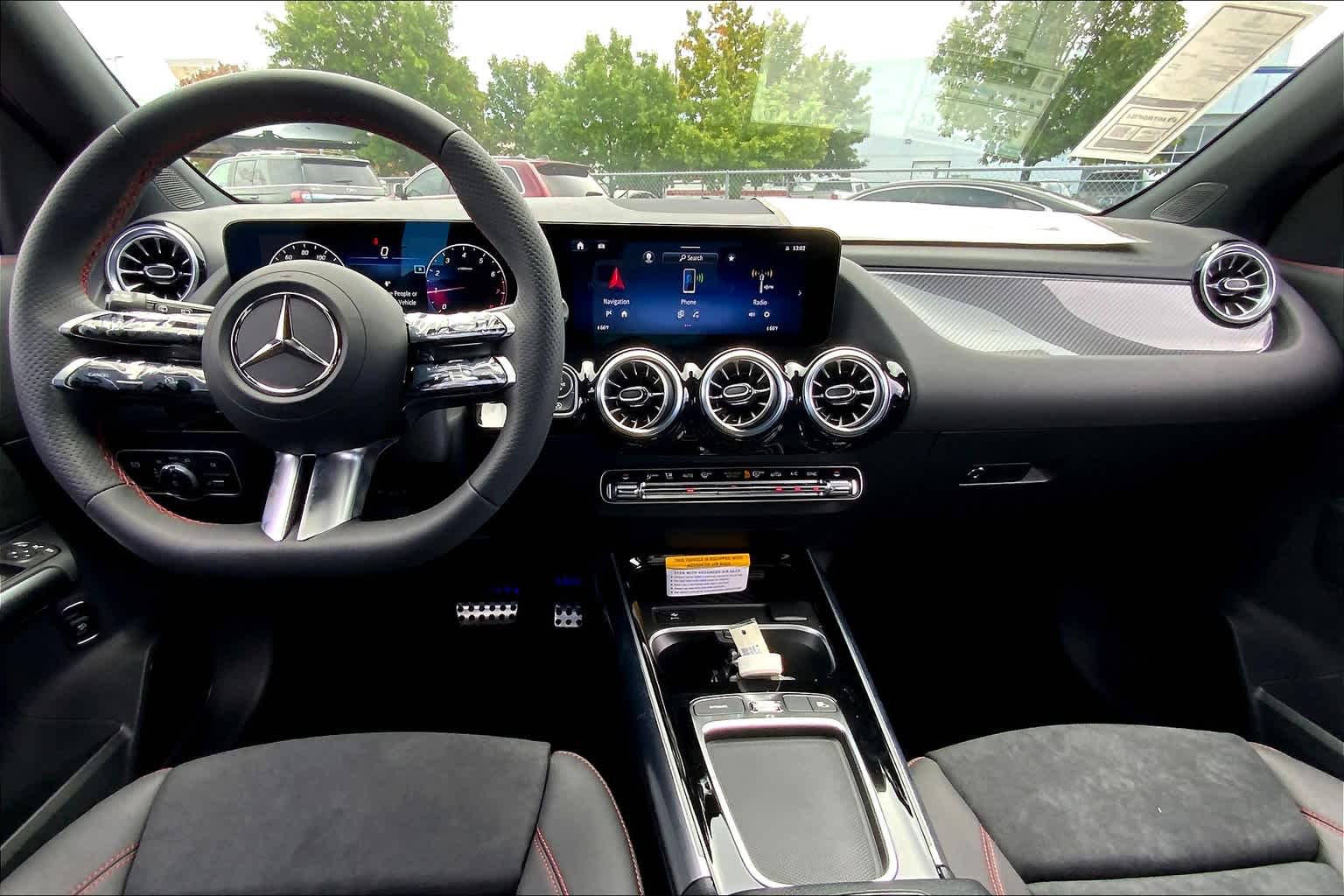 2025 Mercedes Benz GLA 250 photo 7