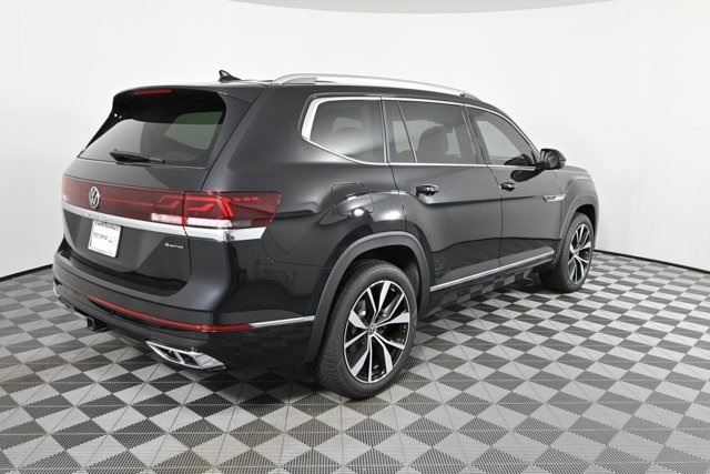2025 Volkswagen Atlas SEL Premium R-Line photo 4