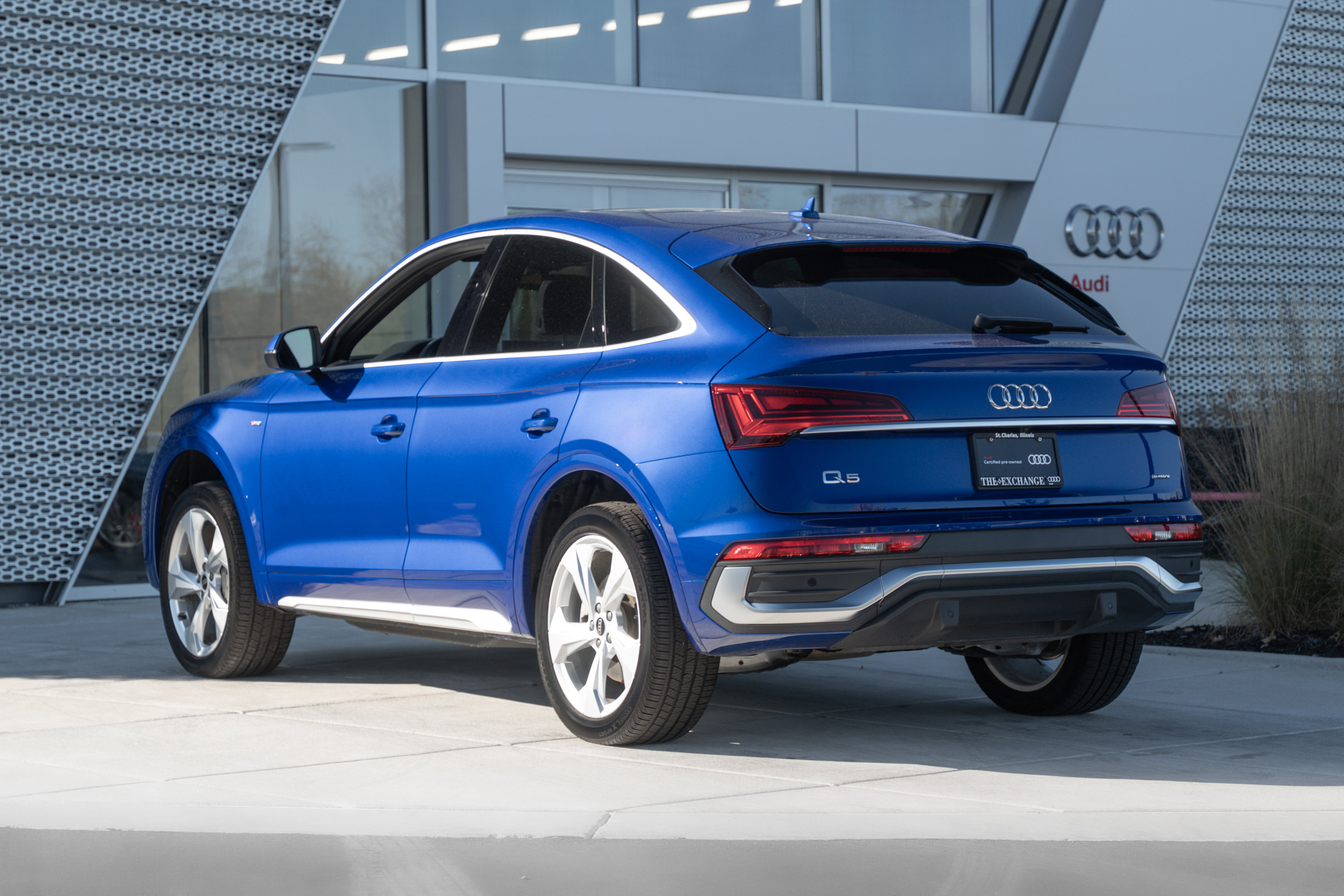 2023 Audi Q5 Sportback S line Premium Plus photo 3