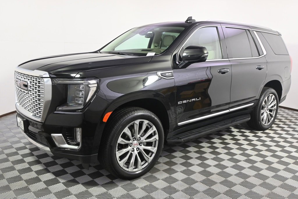 Used 2022 GMC Yukon Denali with VIN 1GKS2DKL8NR311720 for sale in Minneapolis, Minnesota