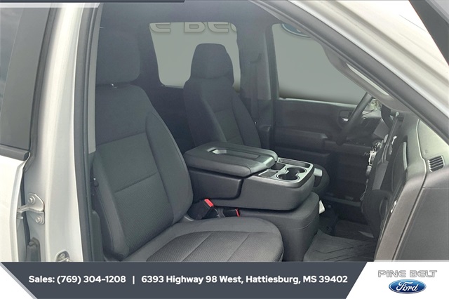 2021 Chevrolet Silverado 2500HD Custom photo 6