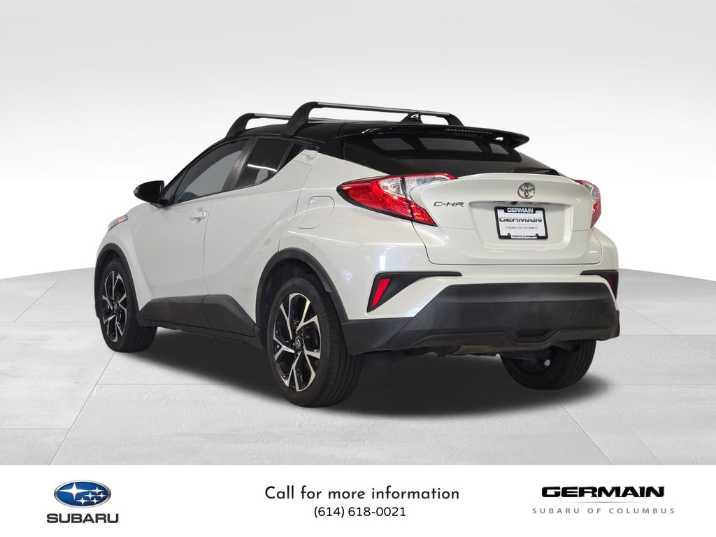 2019 Toyota C-HR XLE photo 7