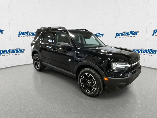 2025 Ford Bronco Sport Outer Banks photo 2