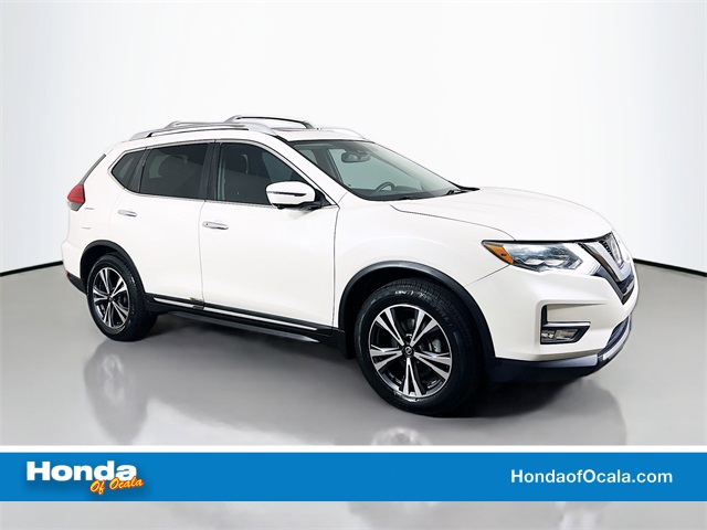 2017 Nissan Rogue SL's photo