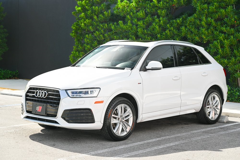 2018 Audi Q3 S Line Premium Plus's photo