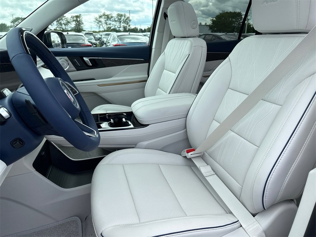 2026 Buick Enclave Avenir photo 15