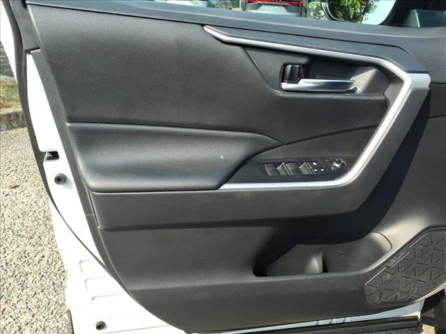 2021 Toyota RAV4 XLE photo 11