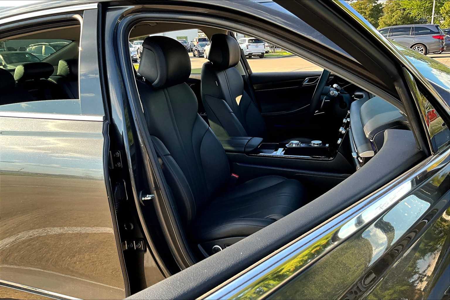 2025 Genesis G80 2.5T AWD photo 14