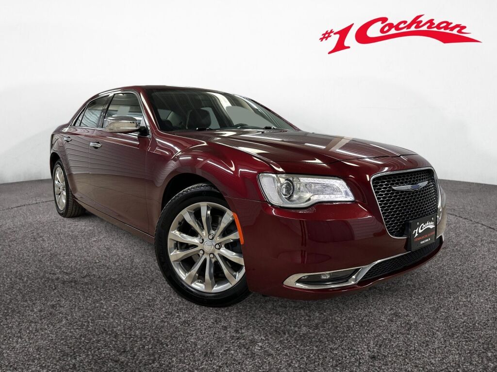2018 Chrysler 300 Limited's photo