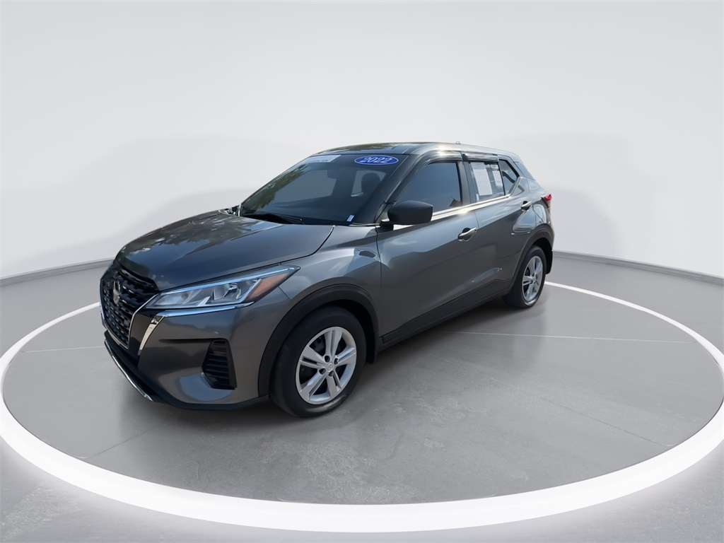2022 Nissan Kicks S photo 4