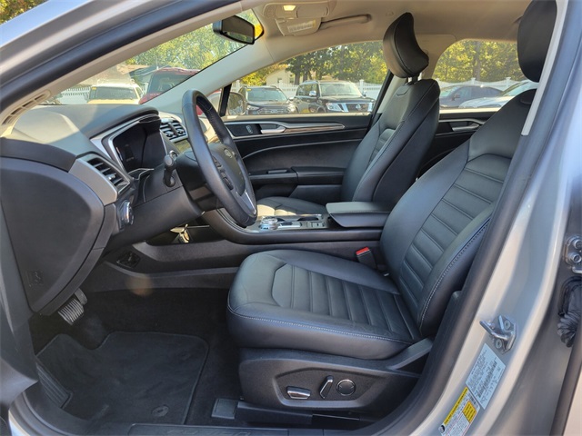 2018 Ford Fusion Energi SE photo 19