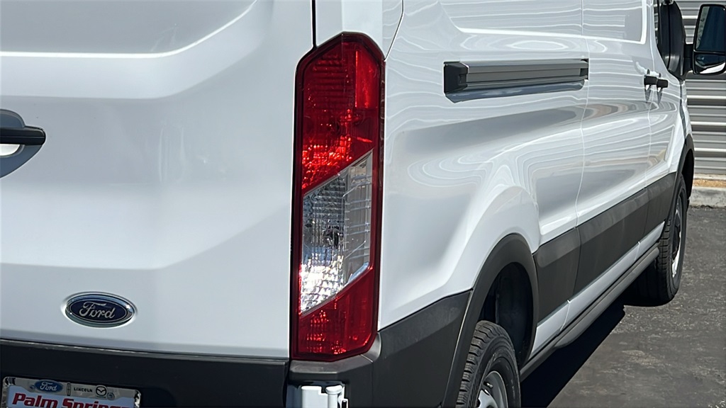 2025 Ford Transit Cargo Van photo 9