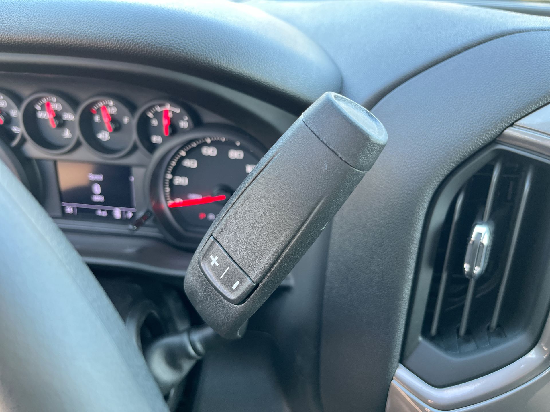 2026 Chevrolet Silverado 1500 photo 16