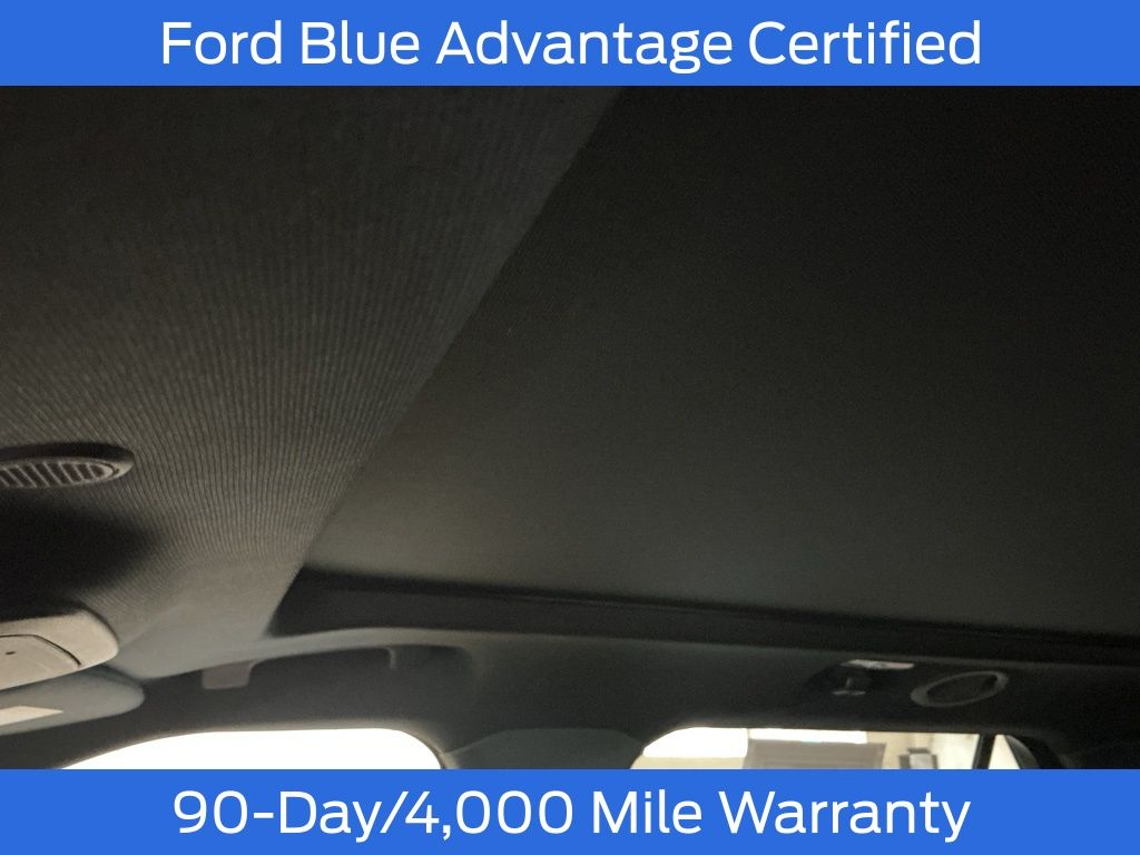 2025 Ford Explorer ST-Line photo 10
