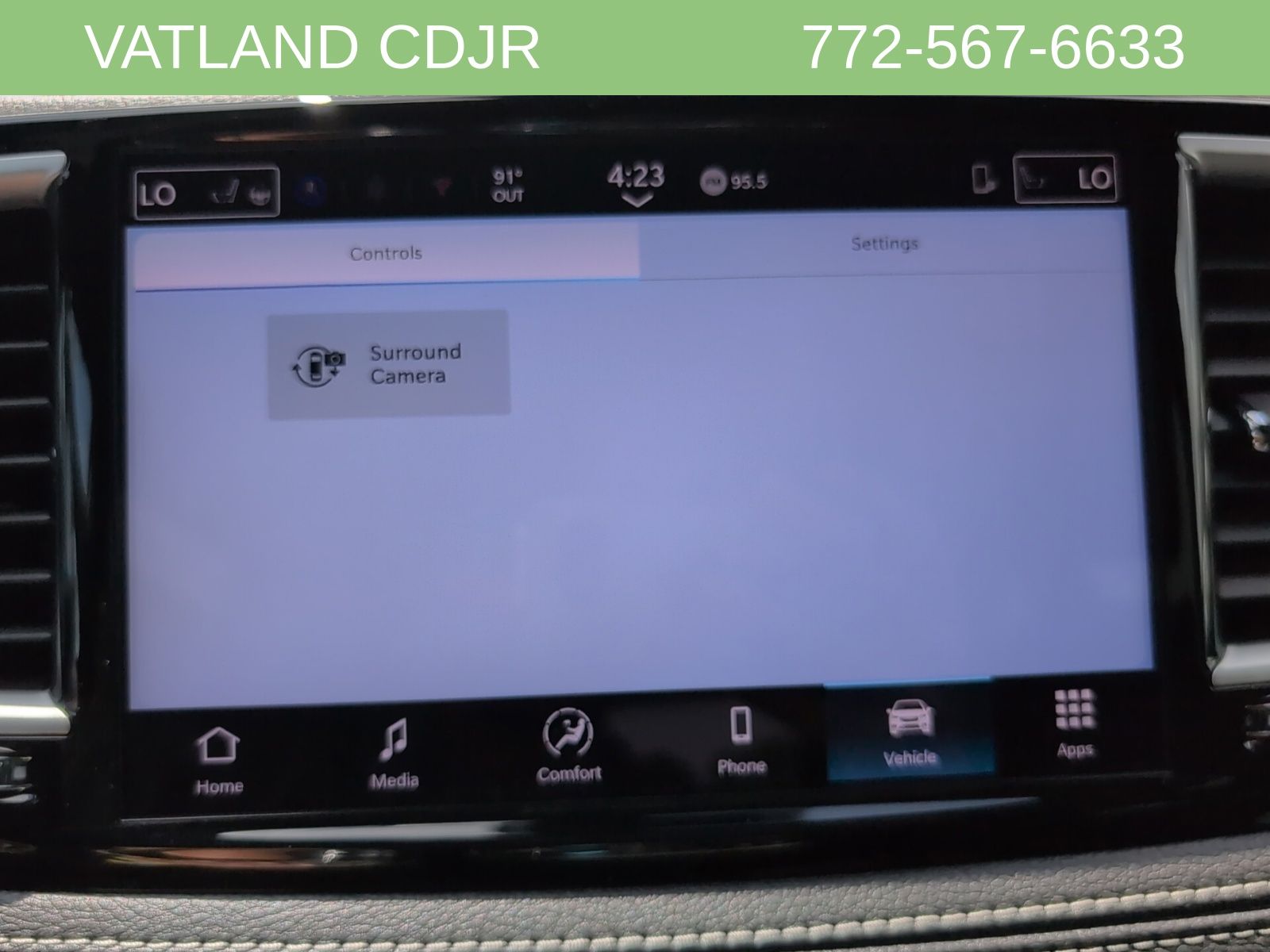 2026 Chrysler Pacifica photo 17