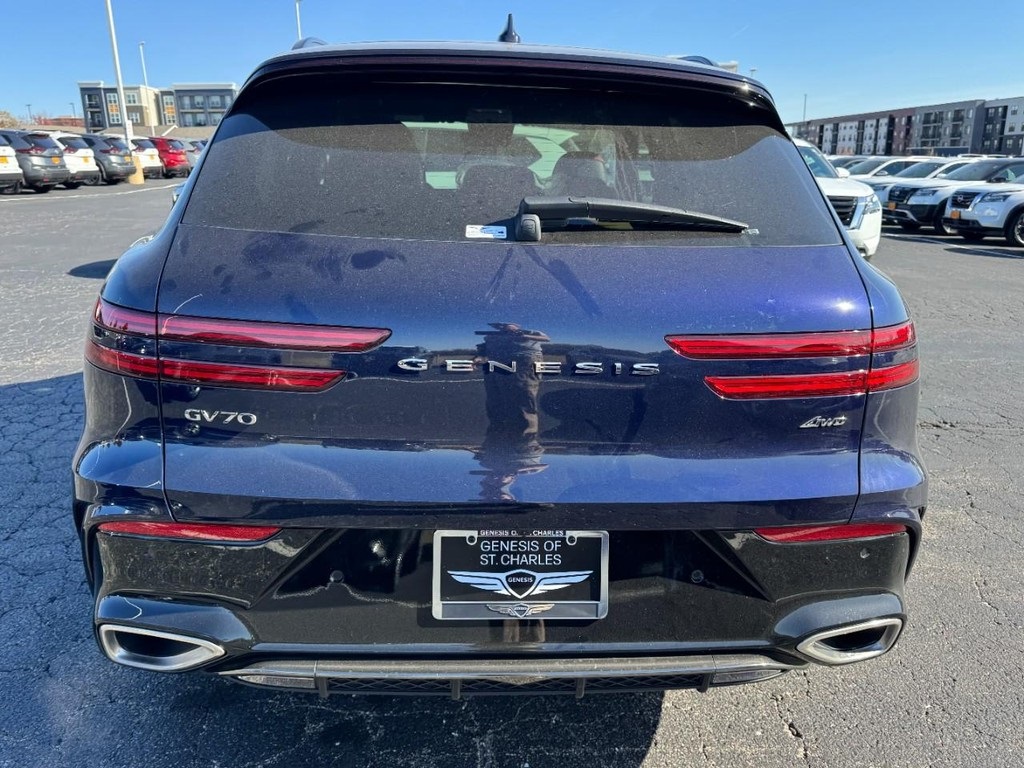 2026 Genesis GV70 2.5T Sport Prestige photo 4