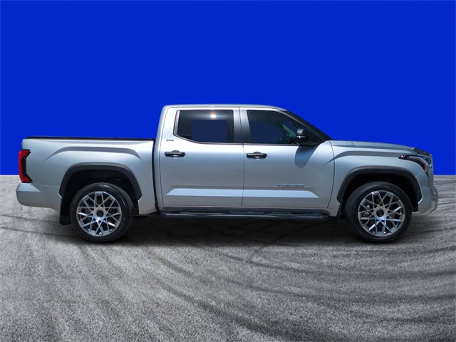 2024 Toyota Tundra SR5 photo 2