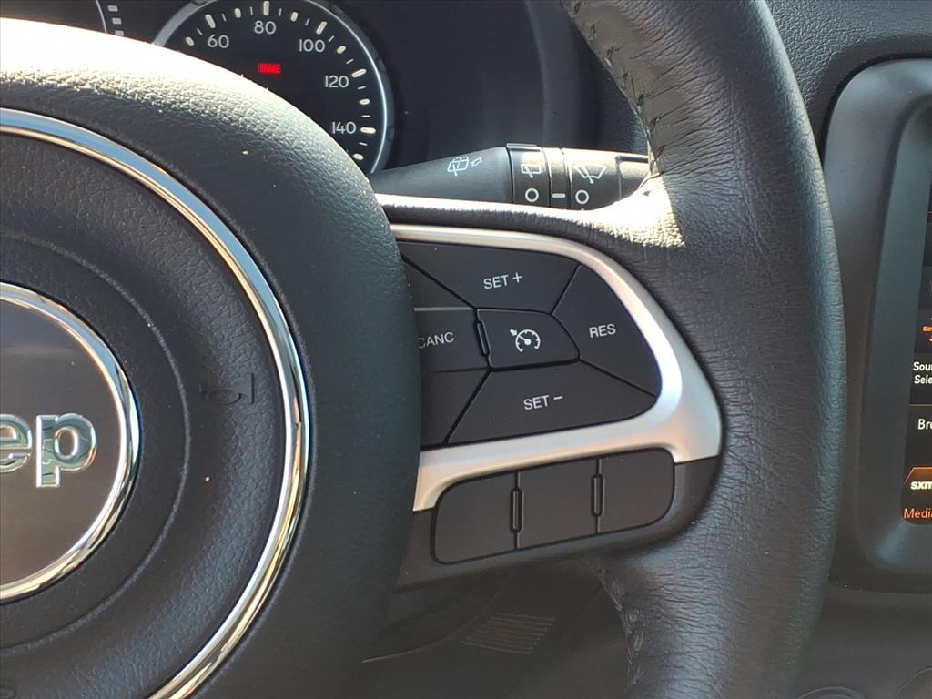 2023 Jeep Renegade Latitude Upland photo 17