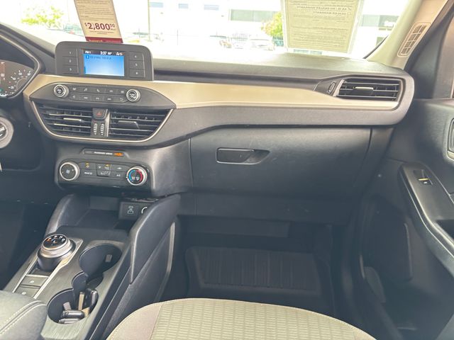 2021 Ford Escape S photo 22