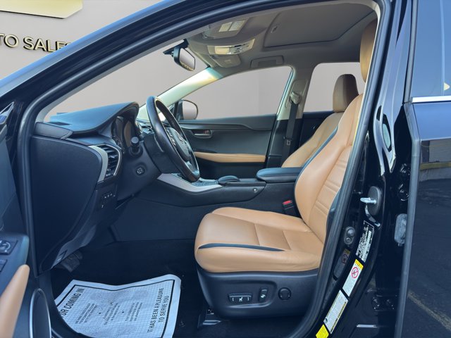 2017 Lexus NX 200t Luxury photo 9