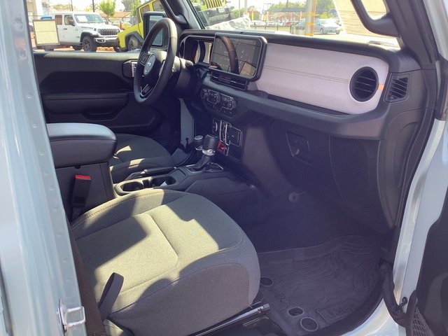 2024 Jeep Wrangler Willys 4xe photo 37