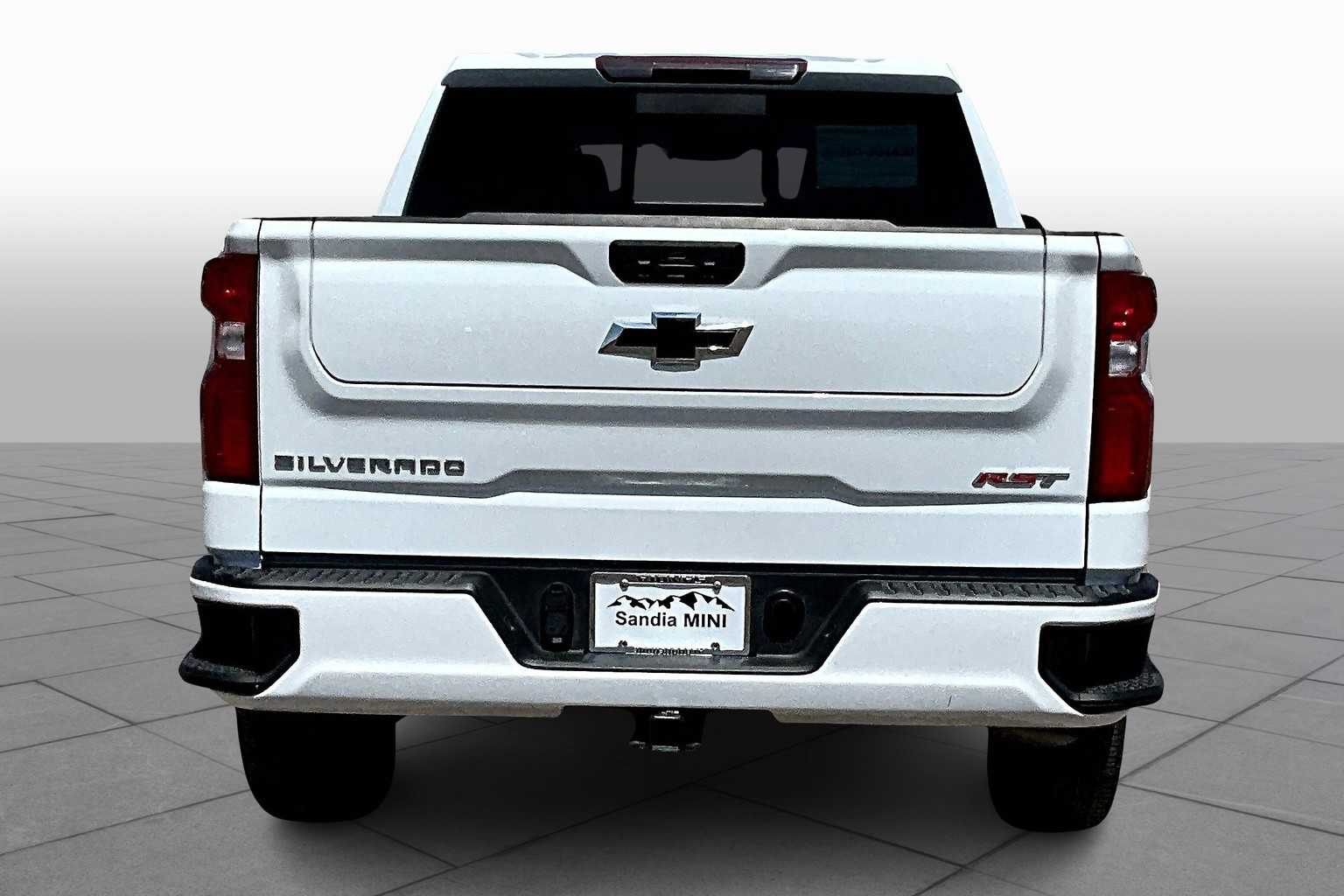 2022 Chevrolet Silverado 1500 RST photo 4