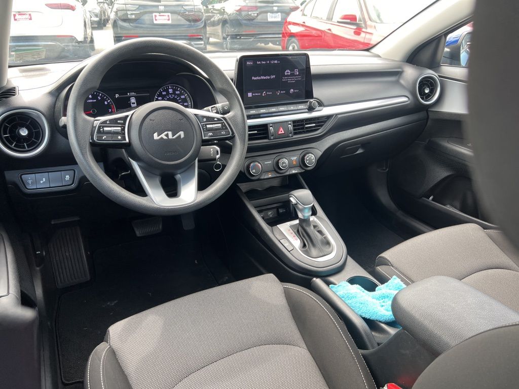 2023 Kia Forte LXS photo 22