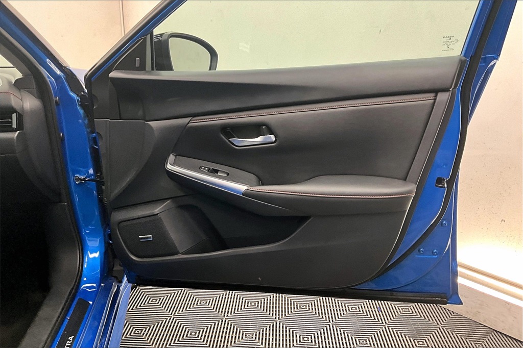 2024 Nissan Sentra SR photo 24