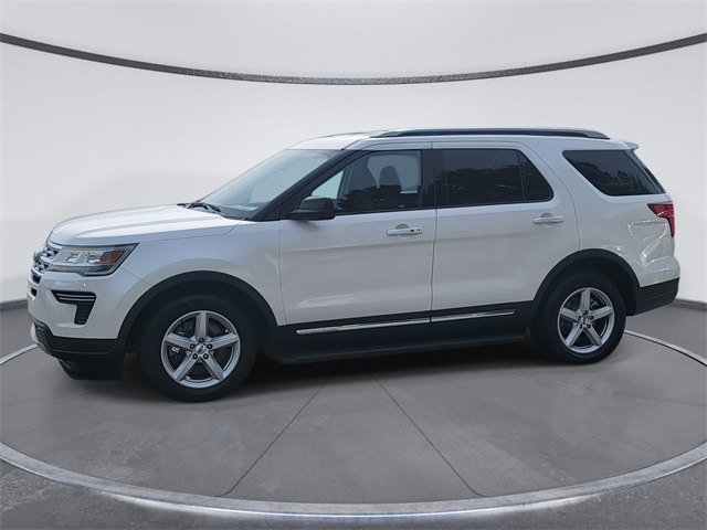 2019 Ford Explorer XLT photo 2