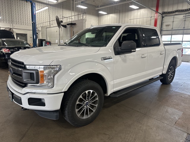 2018 Ford F-150 XLT photo 2