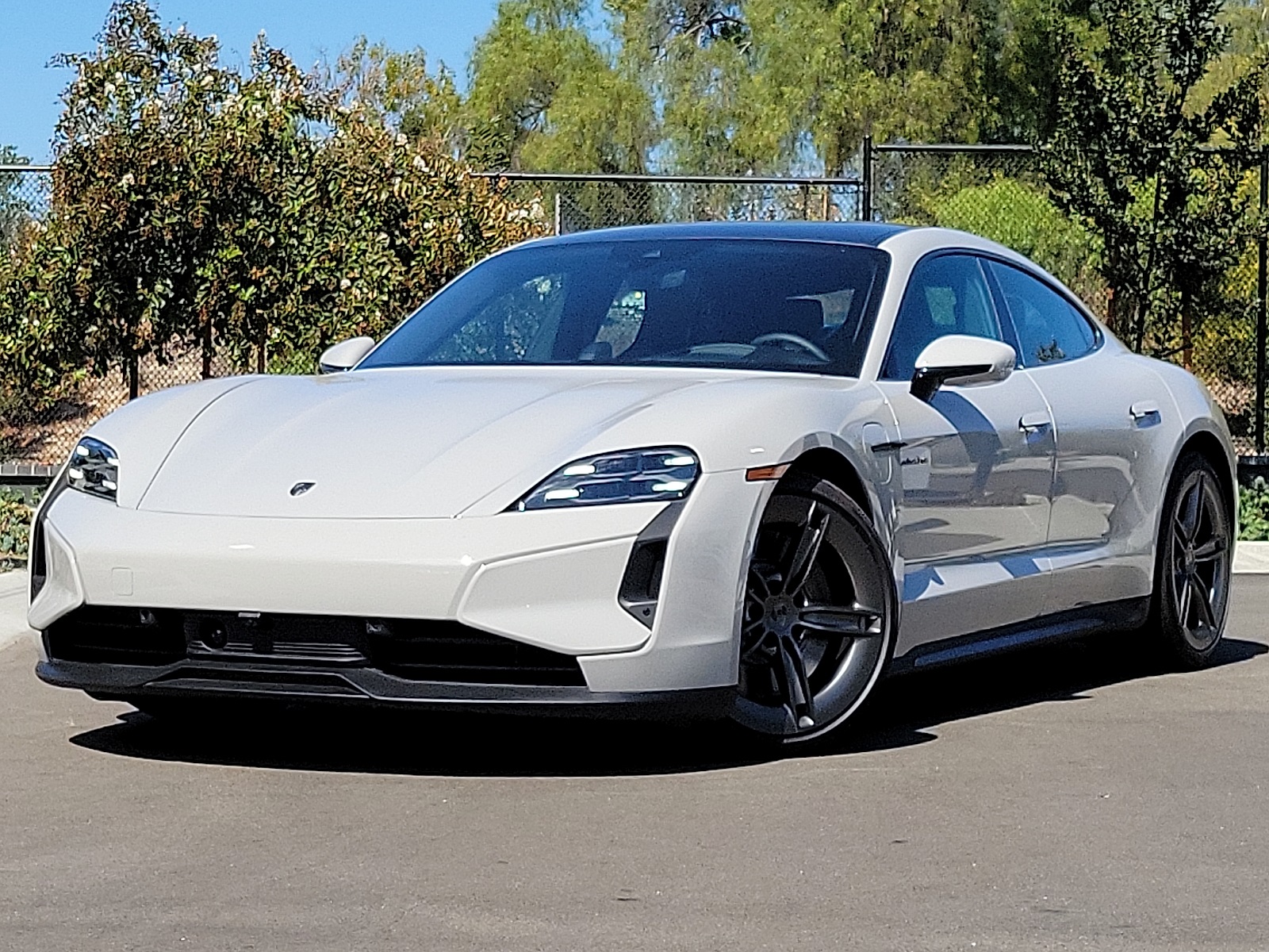 2025 Porsche Taycan Turbo