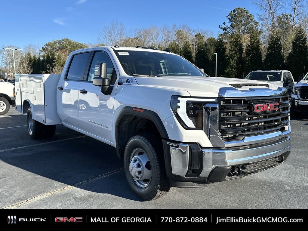 2025 GMC Sierra 3500 Chassis Cab Pro's photo