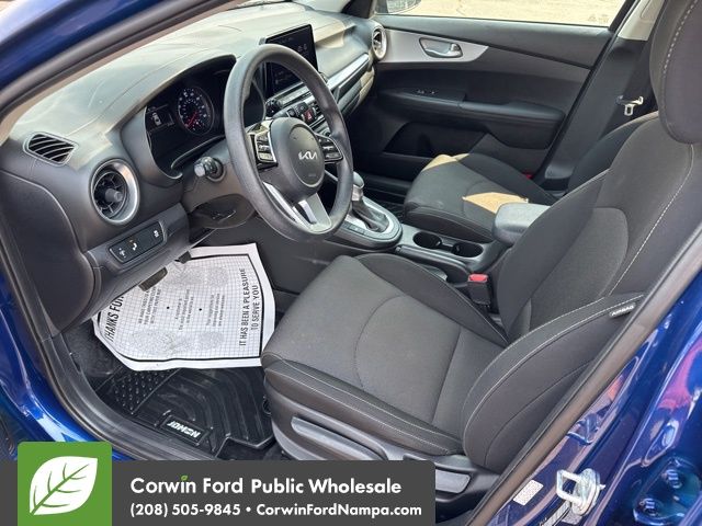 2023 Kia Forte LXS photo 10