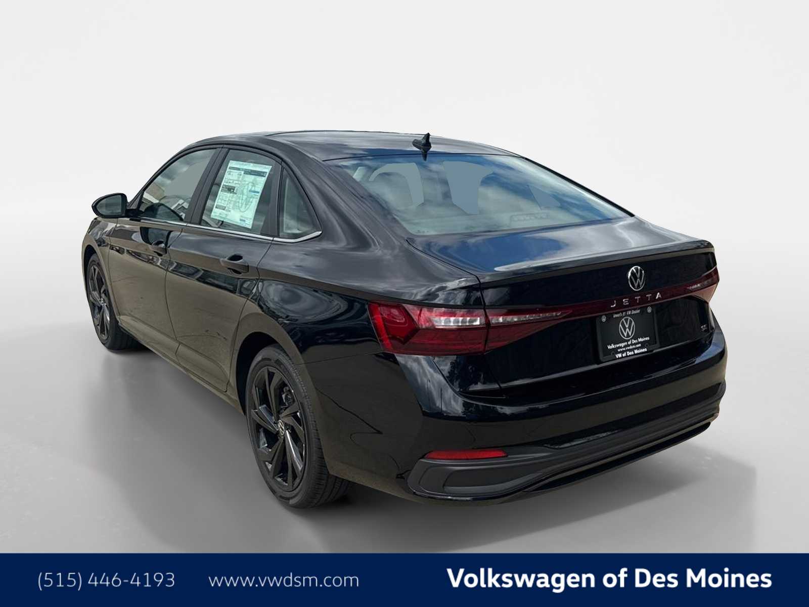 2025 Volkswagen Jetta SE photo 4