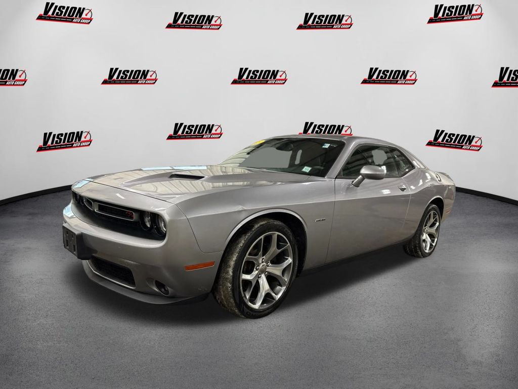 2015 Dodge Challenger R/T's photo