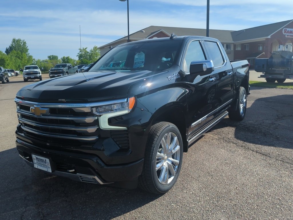 New 2025 Chevrolet Silverado 1500 High Country Crew Cab in