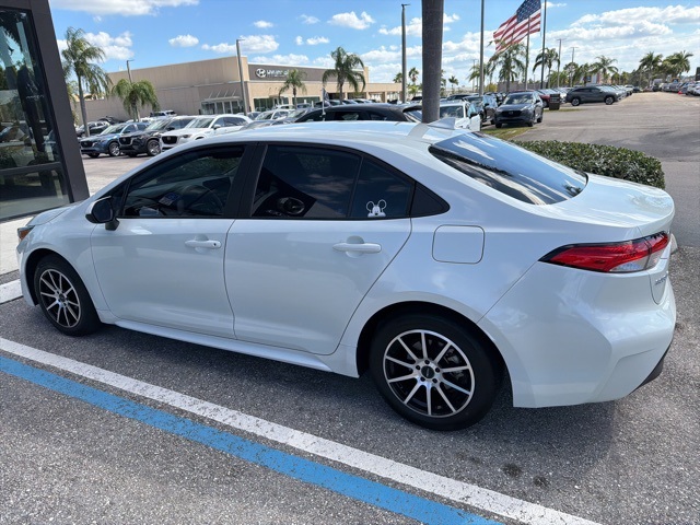 2023 Toyota Corolla LE photo 2
