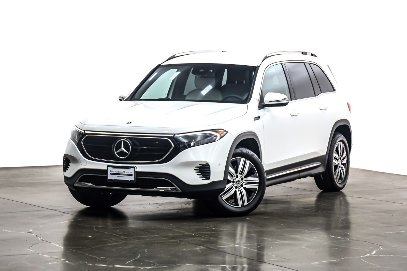 2023 Mercedes-Benz EQB Base's photo