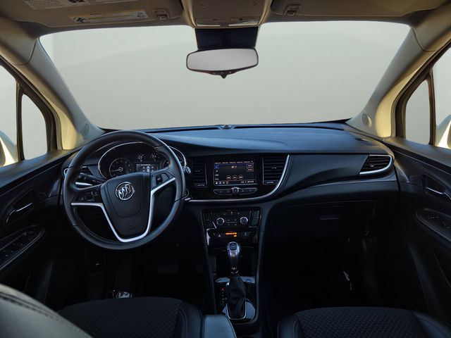 2022 Buick Encore Preferred photo 2